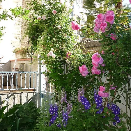 La Mirandole